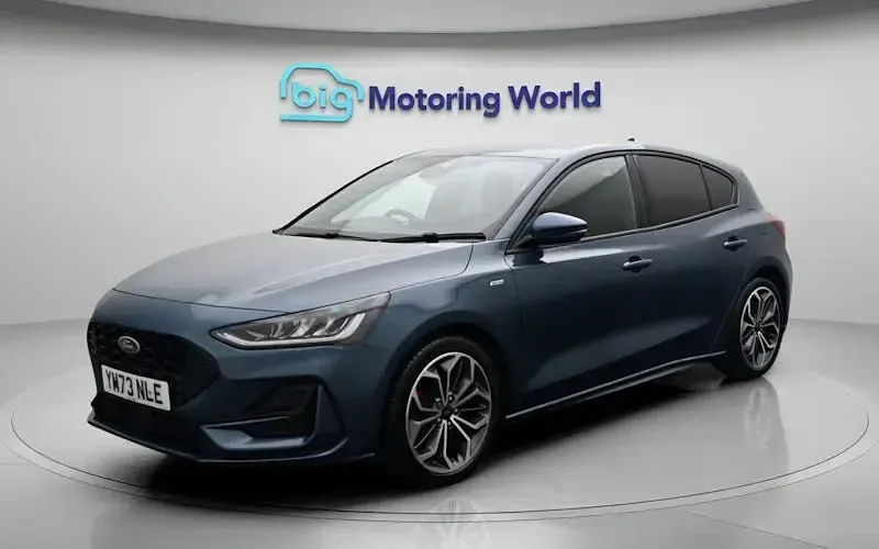 Used Ford Focus ST-Line X 125 HP (91 kW) 2023 Blue Hatchback