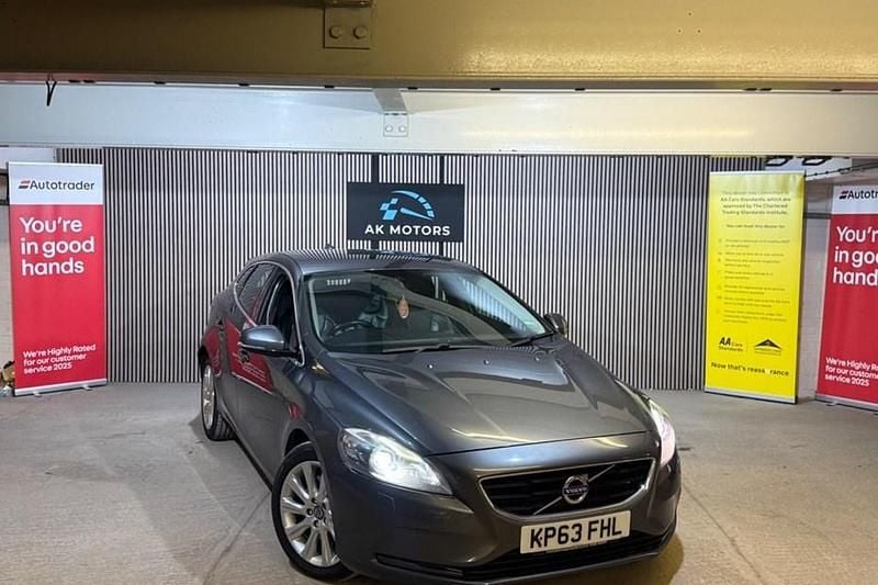 Used Volvo V40 SE Lux 150 HP (110 kW) 2013 Grey Hatchback