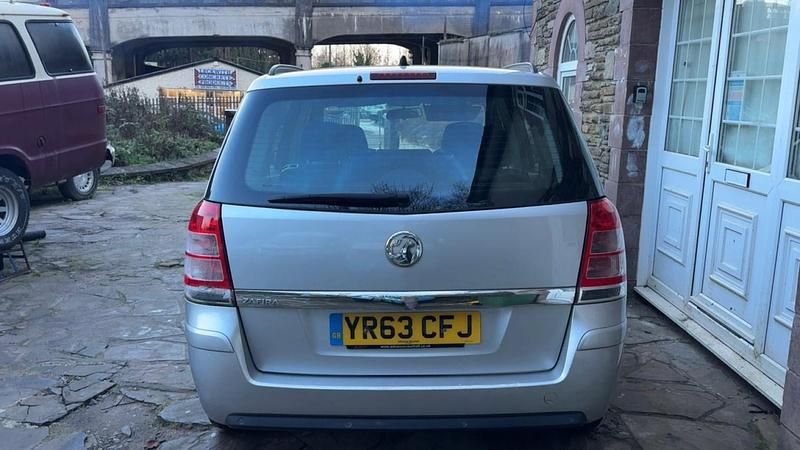 Used Vauxhall Zafira 2013 Silver MPV