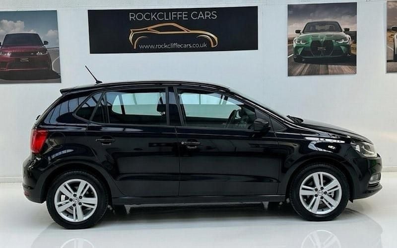 Used VW Polo Edition 90 HP (66 kW) 2017 Black Hatchback