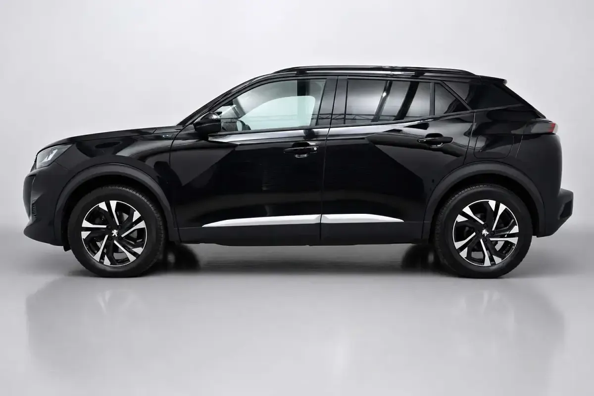 Used Peugeot e-2008 Allure+ 100 kW (136 HP) 2023 Black SUV