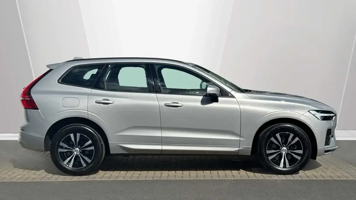 Used Volvo XC60 Core 247 HP (181 kW) 2024 SUV