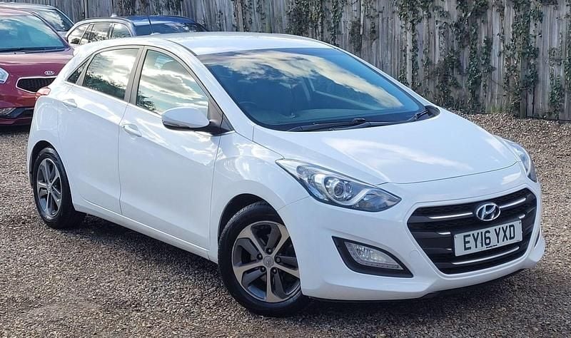 Used Hyundai i30 SE 2016 White Hatchback
