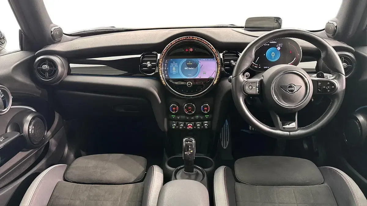 Used Mini John Cooper Works Hatch 228 HP (167 kW) 2023 White Hatchback