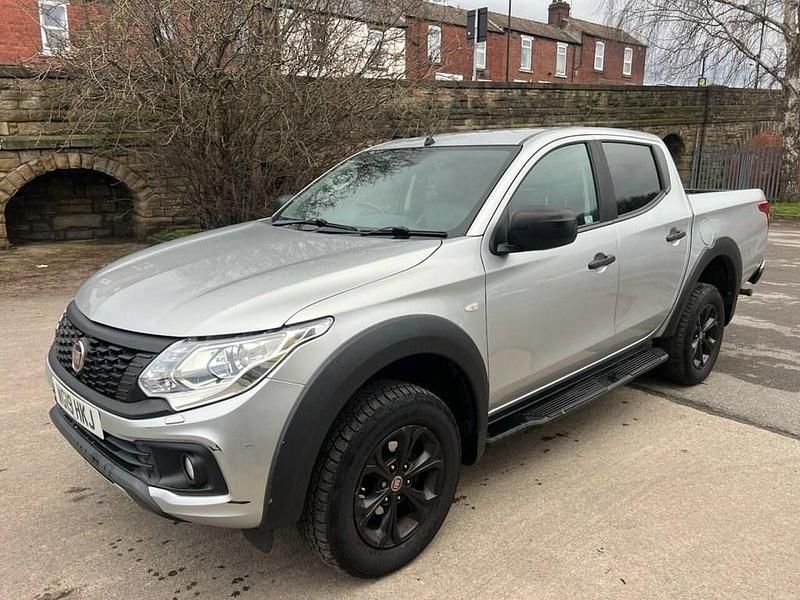 Używany Fiat Fullback Cross 180 KM (132 kW) 2019 Szary Pickup