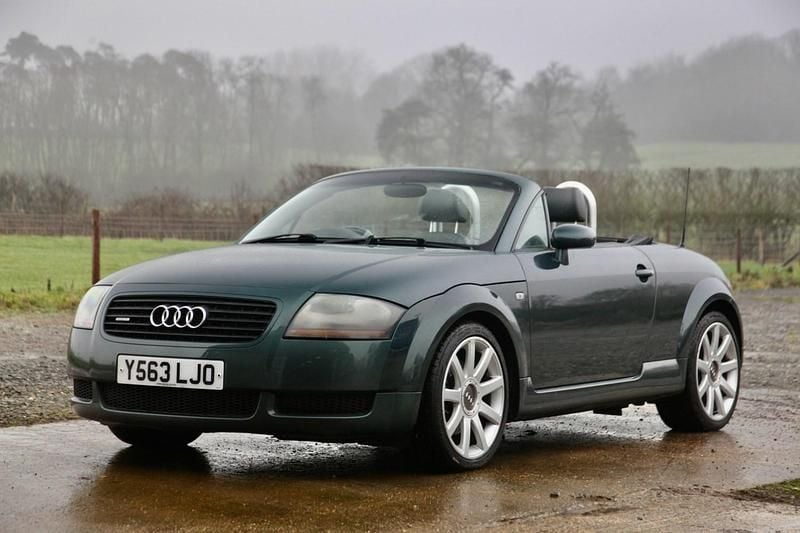 Begagnad Audi TT Roadster Design 225 HK (165 kW) 2001 Grön Cab
