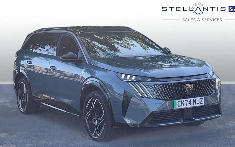 Used 2025 Peugeot e-5008 GTi SUV | £37,350 (Super price) - Image 1/4