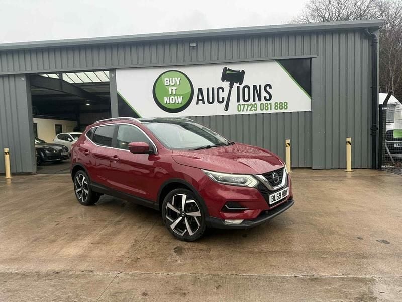 Used Nissan Qashqai Tekna 2019 Red SUV