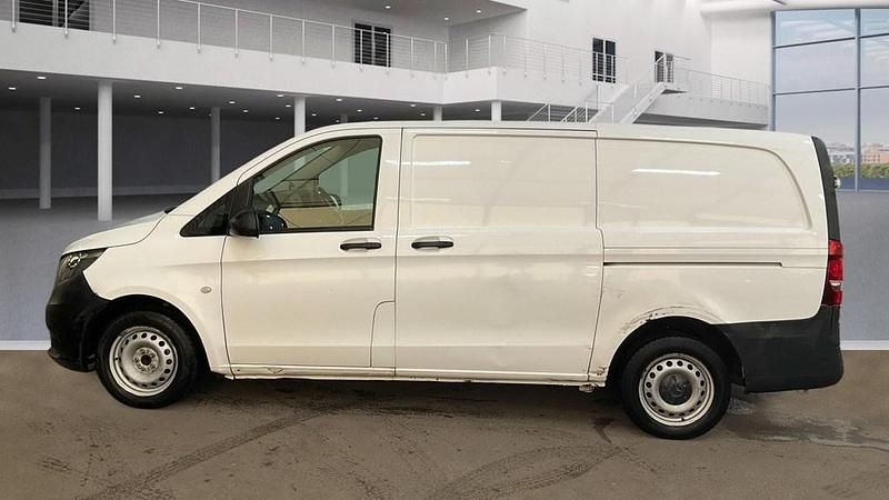 Used Mercedes Vito 136 HP (100 kW) 2020 White Van