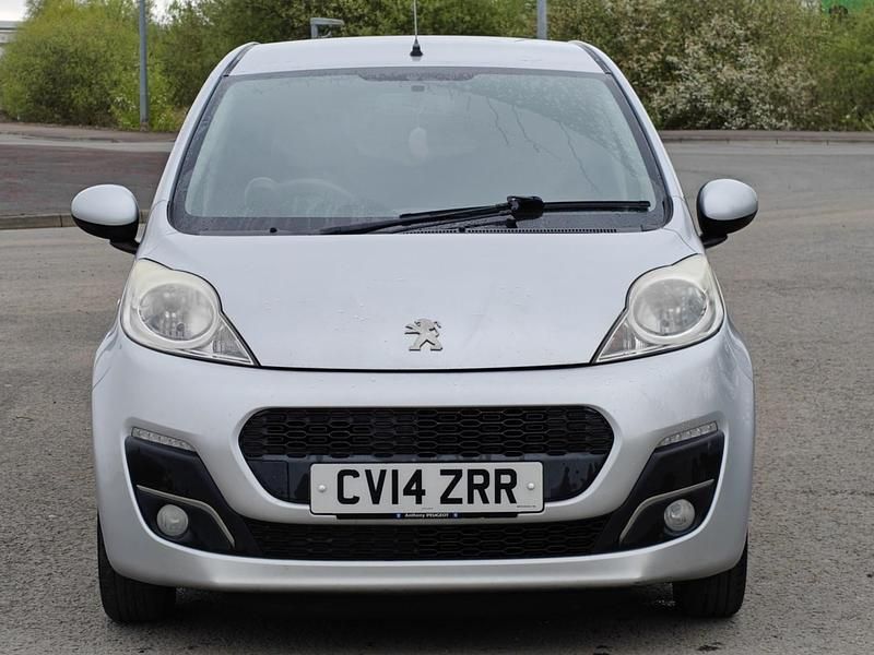 Used Peugeot 107 Allure 68 HP (50 kW) 2014 Silver Hatchback