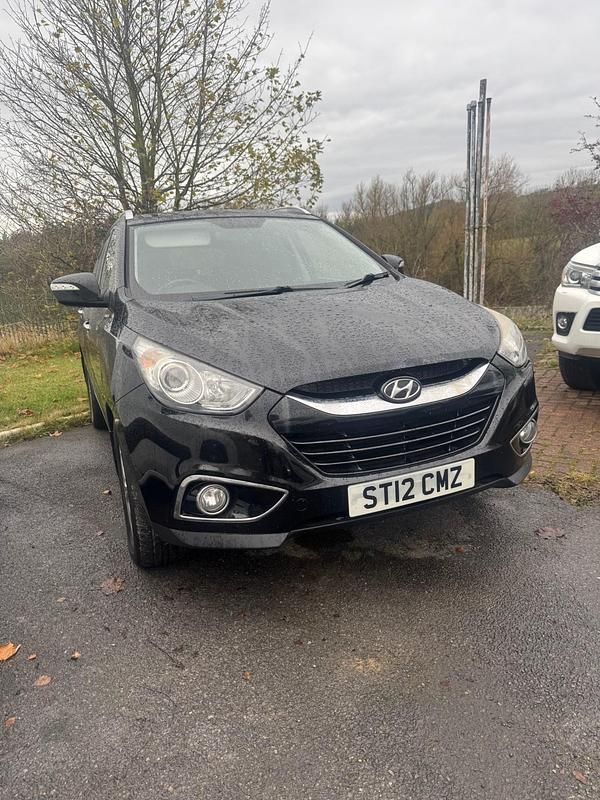 Black Used 2012 Hyundai ix35 Premium SUV | £2,995 (Good price) - Image 1/4