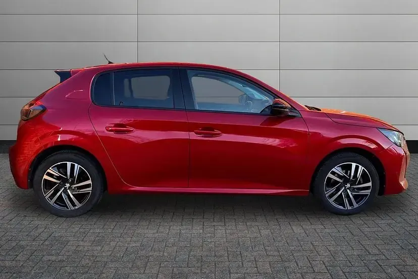 Used Peugeot 208 Allure+ 101 HP (74 kW) 2023 Red Hatchback
