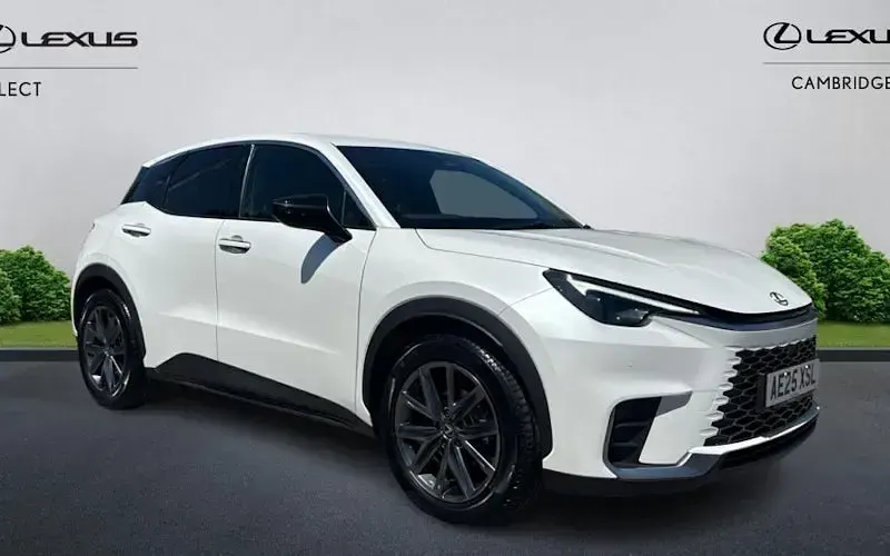 Used Lexus LBX 136 HP (100 kW) 2025 SUV