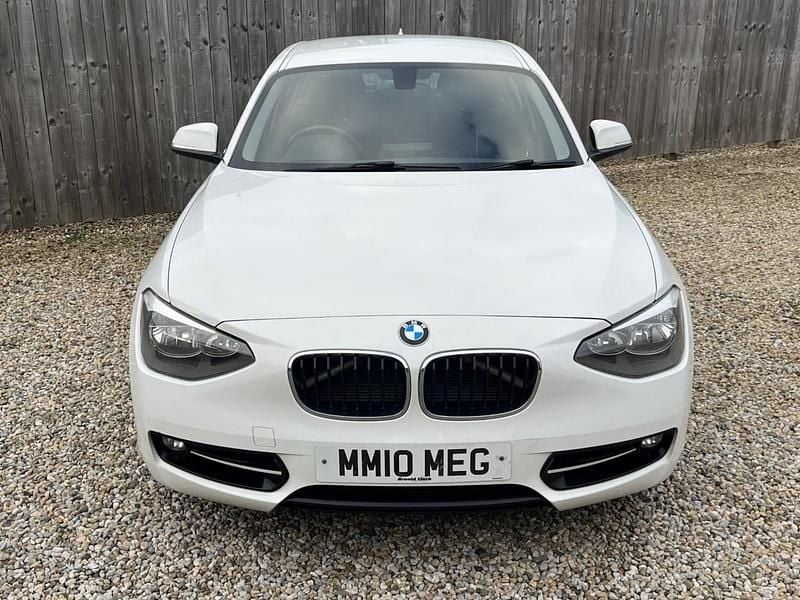 Used BMW 116 Sport Line 2013 White Hatchback
