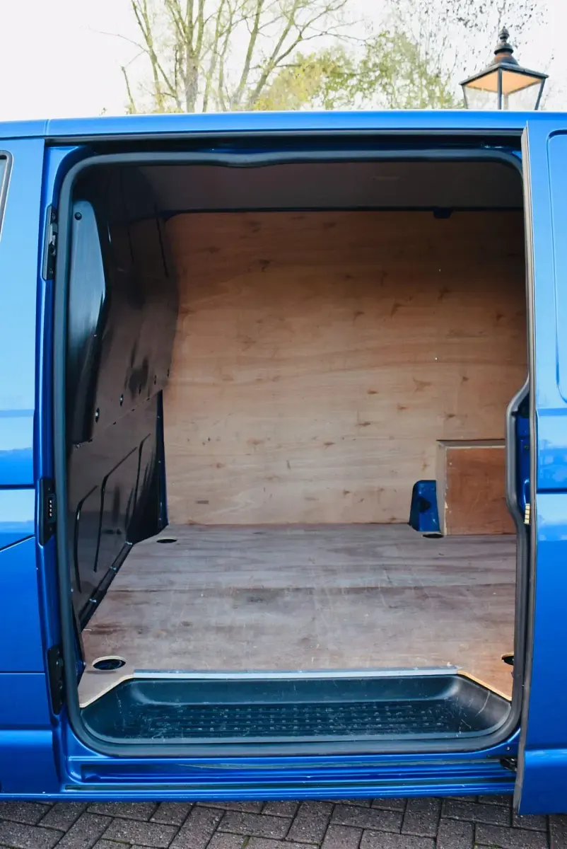 Begagnad VW Transporter Highline 2024 Blå Van