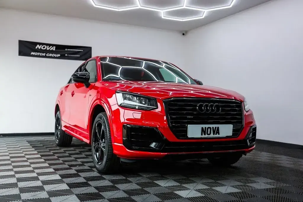 Used Audi Q2 Sport 116 HP (85 kW) 2018 Red SUV