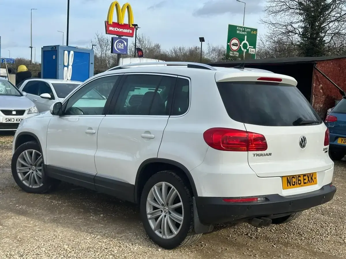 Begagnad VW Tiguan Edition 2016 Vit SUV