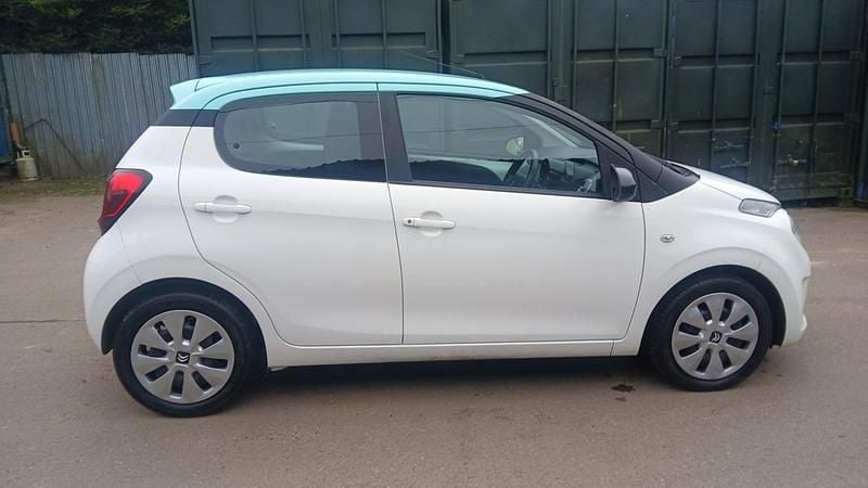 Used Citroën C1 Feel 68 HP (50 kW) 2017 White Hatchback