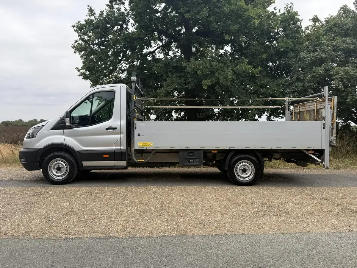 Used Ford Transit S 130 HP (95 kW) 2022 Silver Van