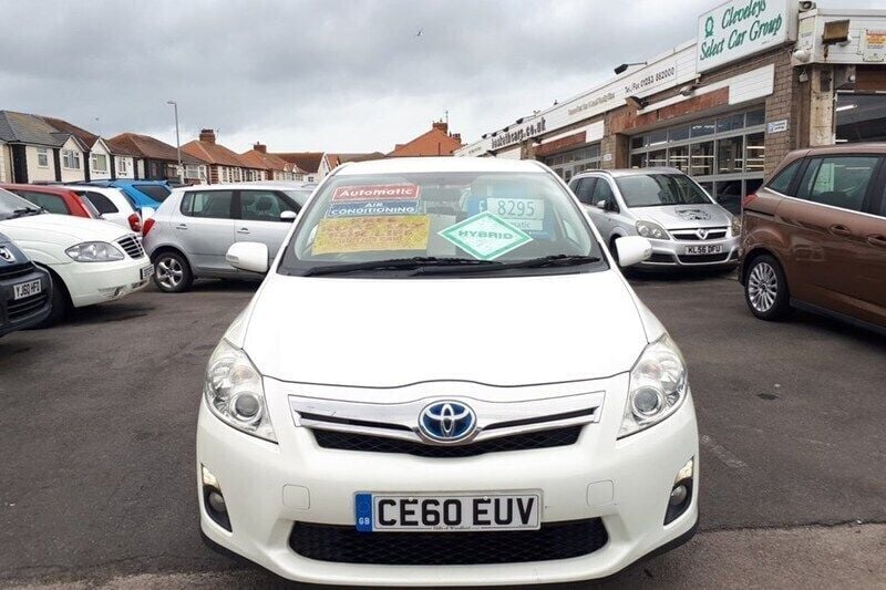 Used 2010 Toyota Auris Hybrid T4 | £7,495 - Image 1/1
