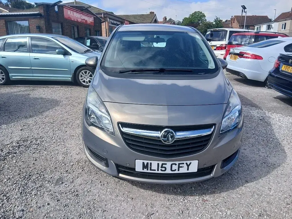 Used Vauxhall Meriva 120 HP (88 kW) 2015 Brown MPV