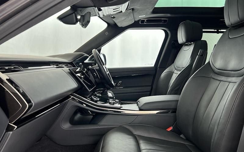 Used Land Rover Range Rover Sport Autobiography 349 HP (256 kW) 2025 SUV