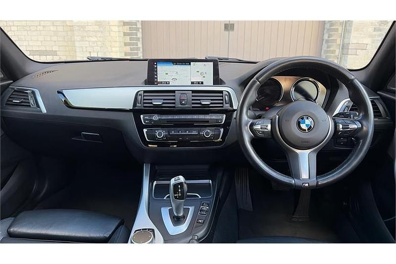 Used BMW 118 Efficient Dynamics 136 HP (100 kW) 2019 Black Hatchback
