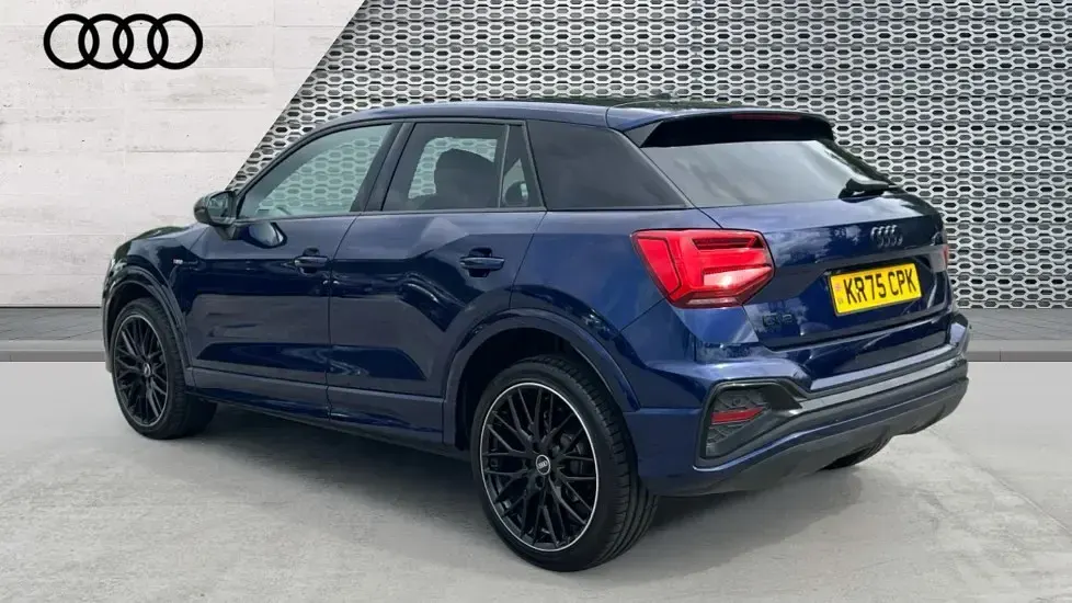 Used Audi Q2 Black Edition 150 HP (110 kW) 2025 Blue SUV