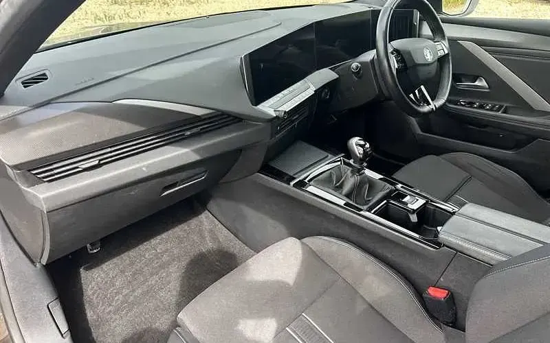 Used Vauxhall Astra S 131 HP (96 kW) 2023 Grey Estate