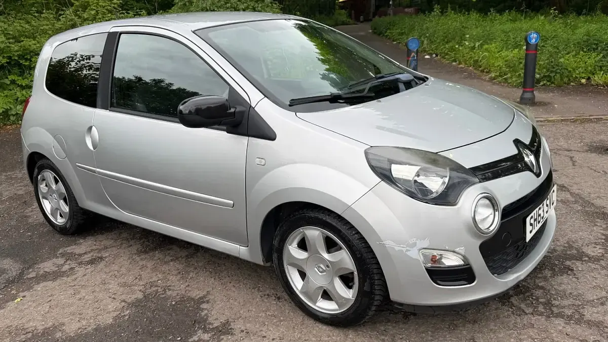 Used Renault Twingo Dynamique 75 HP (55 kW) 2013 Silver Hatchback