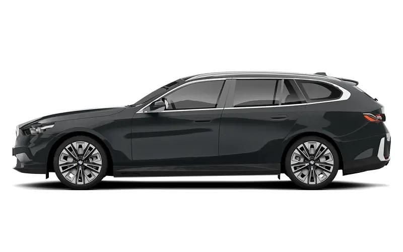 New 2025 BMW 520 M Sport Estate | £51,203 (Good price) - Image 1/1