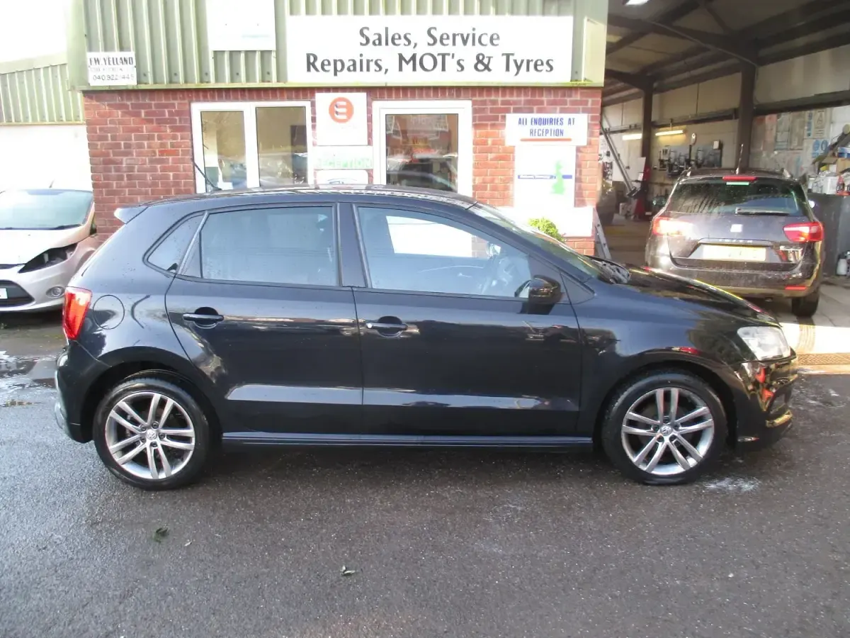 Used VW Polo R-line 2017 Black Hatchback