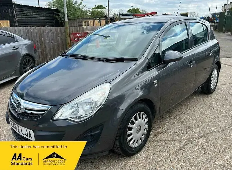 Begagnad Vauxhall Corsa S 2012 Grå Halvkombi