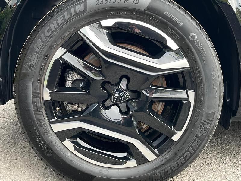 Used Peugeot e-3008 GT 152 kW (207 HP) 2025 Blue SUV