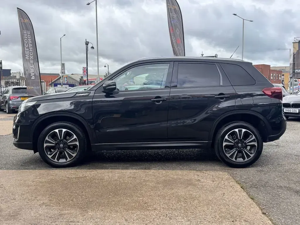 Used Suzuki Vitara SZ5 129 HP (94 kW) 2022 Black SUV