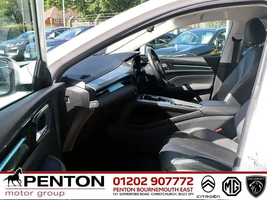 Used MG MG5 EV Trophy 114 kW (156 HP) 2023 White Estate