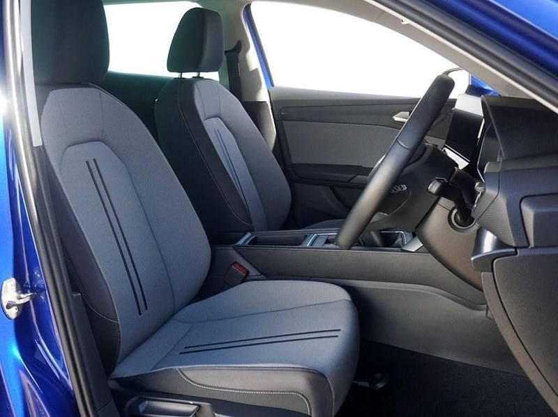 Used Seat Leon SE Dynamic 110 HP (80 kW) 2020 Blue Hatchback