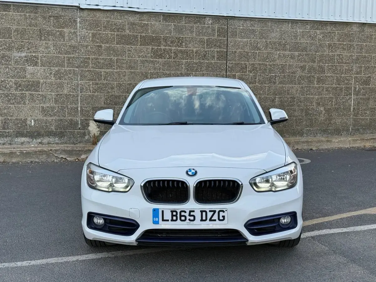 Usado BMW 120 Sport Line 2016 Blanco Utilitario