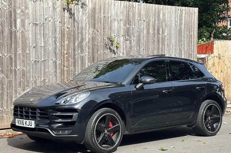 Used 2016 Porsche Macan Turbo SUV | £23,995 (Super price) - Image 1/1