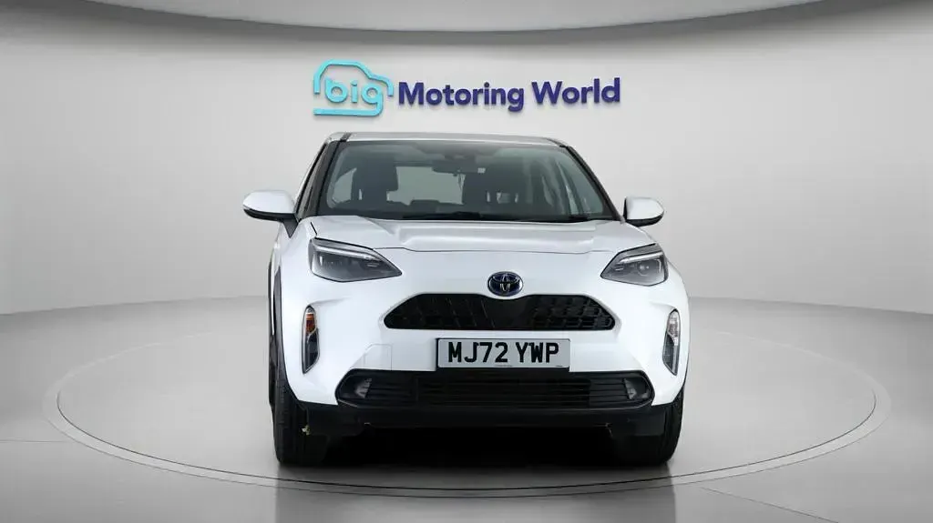 Used Toyota Yaris Cross 116 HP (85 kW) 2022 White SUV