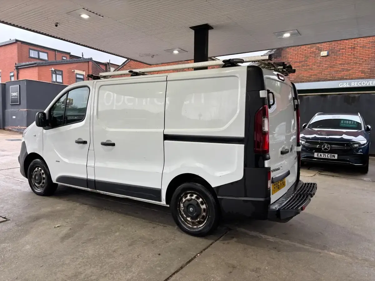 Used Vauxhall Vivaro S 2016 White