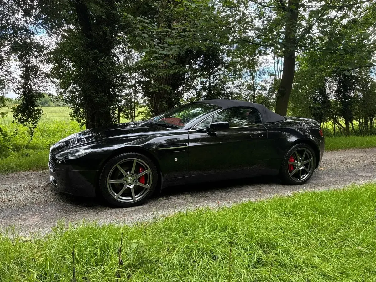 Used Aston Martin Vantage 2007 Black Coupe