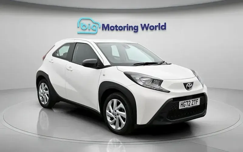 Used Toyota Aygo X PURE 72 HP (52 kW) 2025 SUV