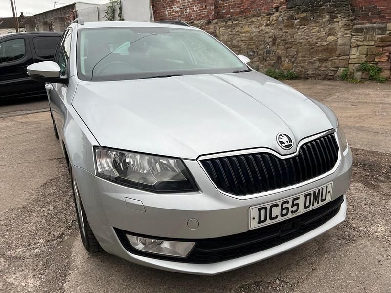 Used Skoda Octavia SE L 110 HP (80 kW) 2015 Silver Estate