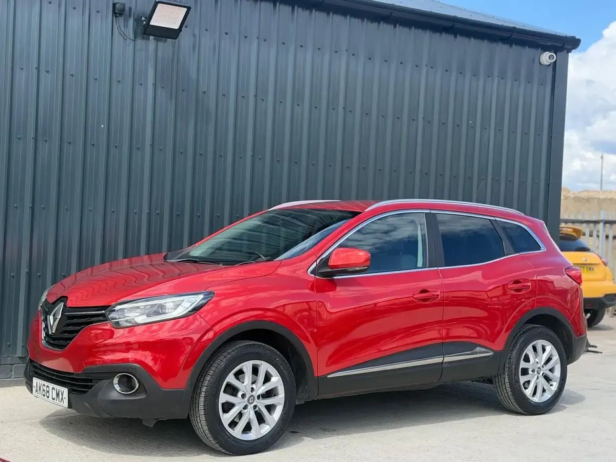 Used Renault Kadjar Dynamique 130 HP (95 kW) 2018 Red SUV