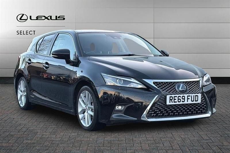 Velvet black Used 2019 Lexus CT200h Hatchback | £15,120 (Fair price) - Image 1/4