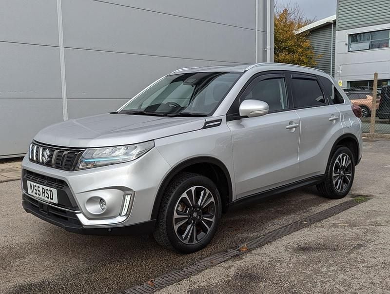 Used Suzuki Vitara SZ5 116 HP (85 kW) 2022 Silver Hatchback