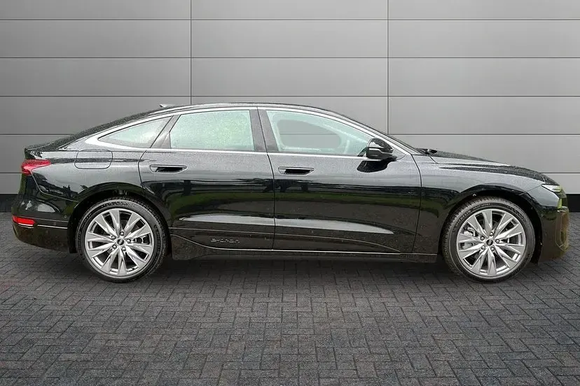 New Audi A6 e-tron Sport 210 kW (286 HP) 2025 Black Hatchback