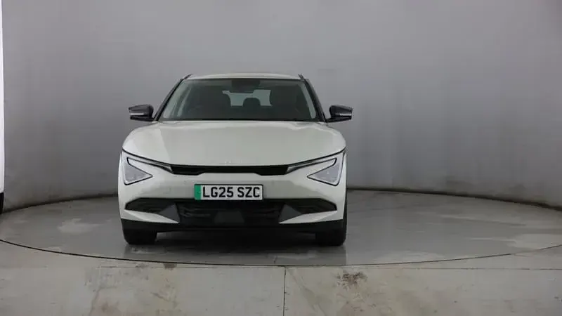 Begagnad Kia EV6 125 kW (170 HK) 2025 Vit SUV
