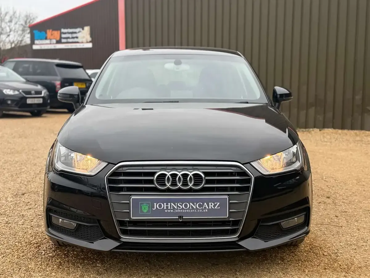 Used Audi A1 Sportback Sport 125 HP (91 kW) 2015 Black Hatchback